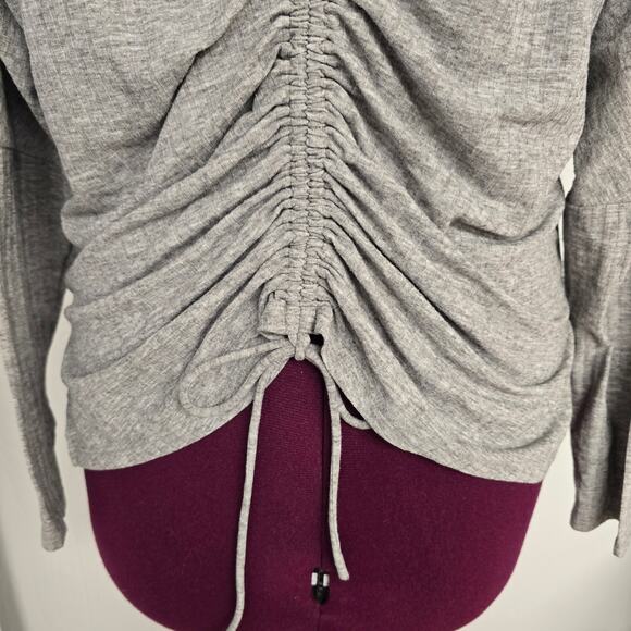 Women's Sophie Rue Gray V-Neck Knit Top w/ Cinch Tie Back - Size Medium - Picture 4 of 10